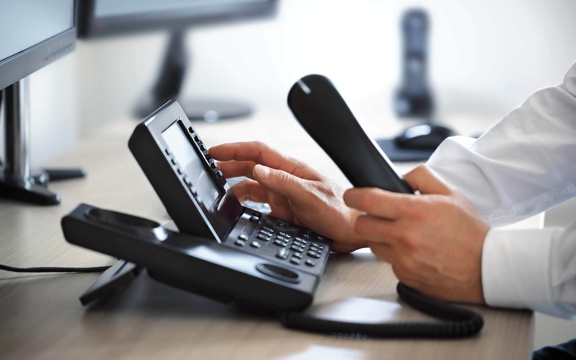 voip vs analog phone system JanBlog1 voip vs analog phone system JanBlog1