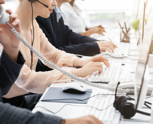 Modern Contact Center Agents Using Unified Communication Tools